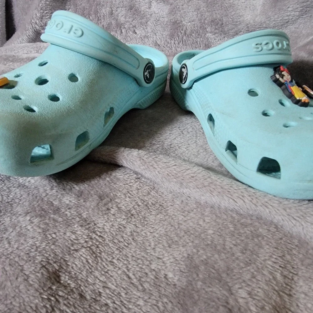 Crocs Classic Clog Kids Size C12 Blue Good Jibbitz Charms Arctic Water Friendly